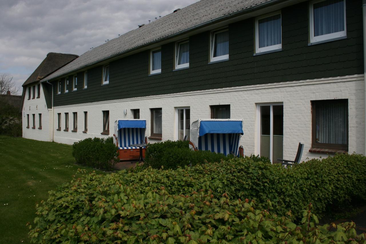 Hotel Garni Zur Post Utersum Exterior foto