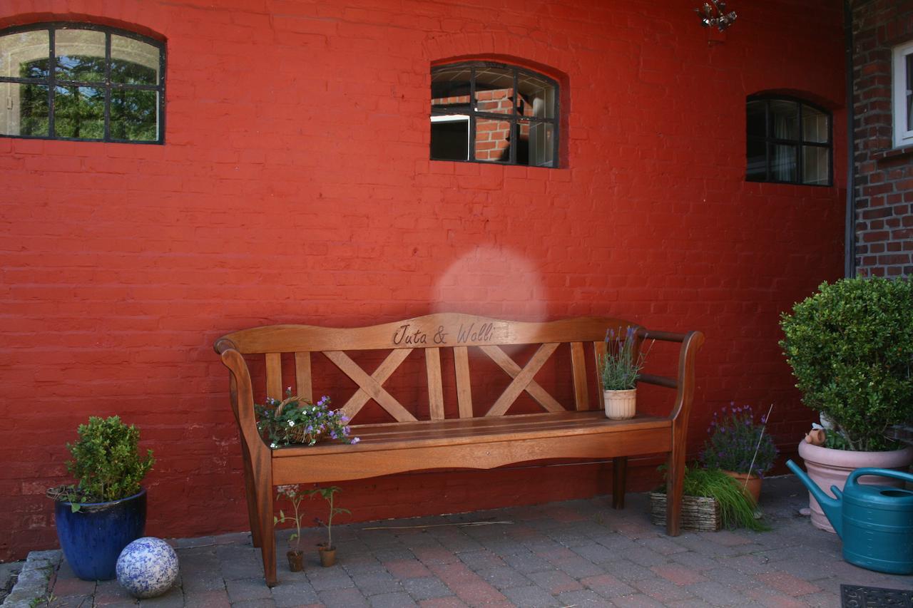 Hotel Garni Zur Post Utersum Exterior foto