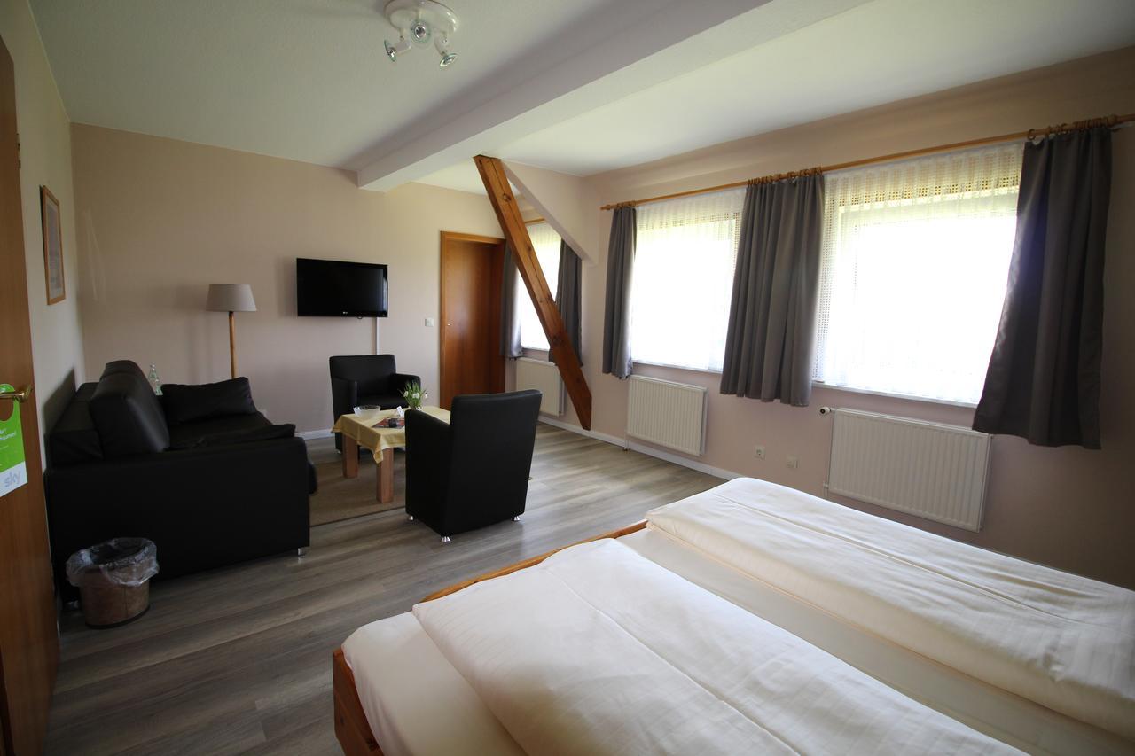 Hotel Garni Zur Post Utersum Exterior foto